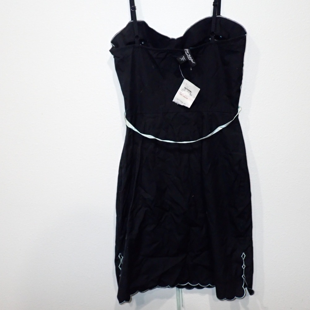 Betsey Johnson Black Butterfly Embroidered Mini Dress Blue Floral Size 2 NEW - Picture 9 of 9